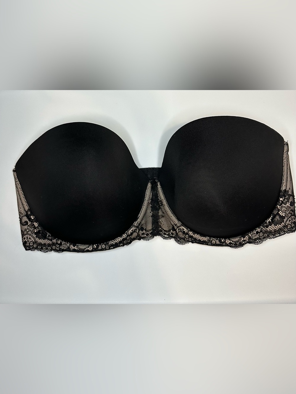 Torrid Strapless Black Lace Underwire Bra 40ddd